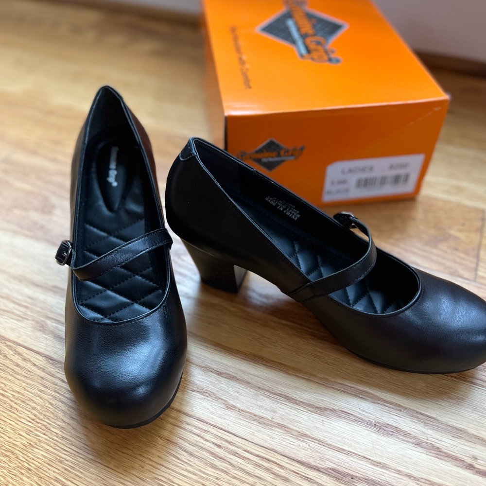NEW Genuine Grip Women’s Mary Jane Work Dress Shoes